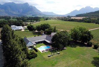 Lynx Wine Estate allows 18 year olds to book a room