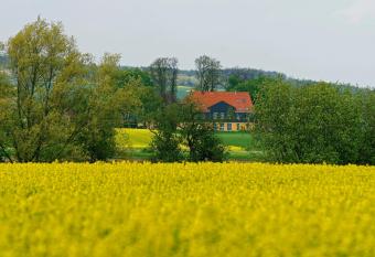 Landhaus Heidekrug allows 18 year olds to book a room