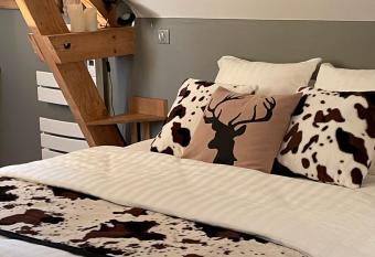 La Bastide de Barbizon allows 18 year olds to book a room