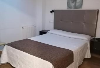 Hostal Adelia has Balcony rooms