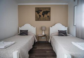 Casa de Hospedes Isaias has Balcony rooms