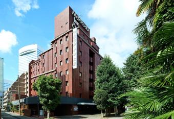 Marroad inn omiya allows 18 year olds to book a room