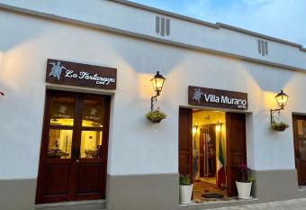 Hotel Villa Murano allows 18 year olds to book a room