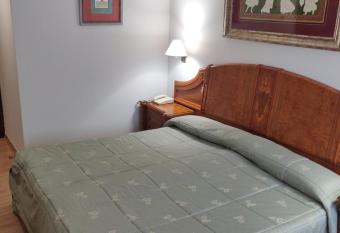 Hotel Chef Rivera has rooms with a private hot tub