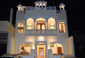 Ranthambore Mahal allows 18 year olds to book a room