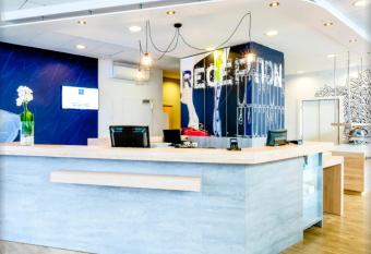 ibis budget Warszawa Centrum allows 18 year olds to book a room