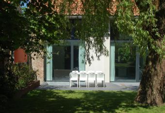 Het Wagenhuis has Balcony rooms