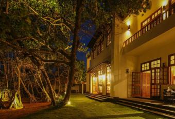 Satiana Collection - Galle has Balcony rooms