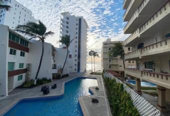 Departamento con vista al mar, Marina del sol-Zona Cerritos has Balcony rooms