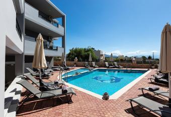 Helena s Aparthotel , Scaleta allows 18 year olds to book a room