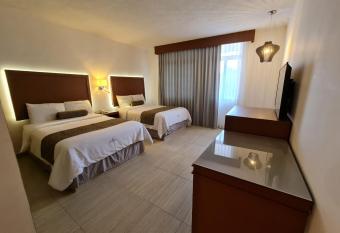 Hotel Marlon has Balcony rooms