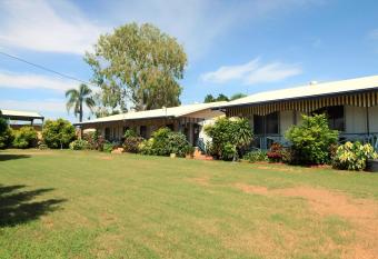 Matildas End Holiday Units has Balcony rooms