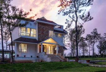 StayVista at Villa Hugel allows 18 year olds to book a room