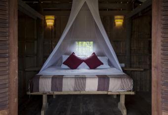 Champa Lodge has Balcony rooms