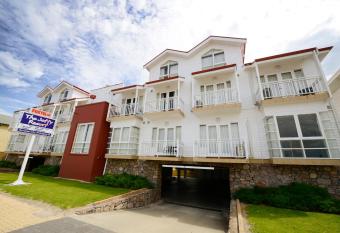 The Jetty Resort allows 18 year olds to book a room