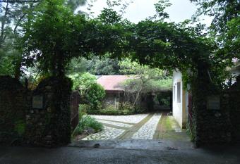 Serene, Dehra Dun has Balcony rooms