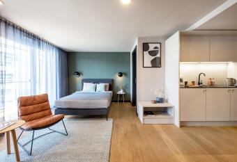 ipartment B  blingen Region Stuttgart allows 18 year olds to book a room