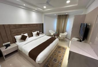 Hotel President Agra near Taj mahal has Smoking rooms