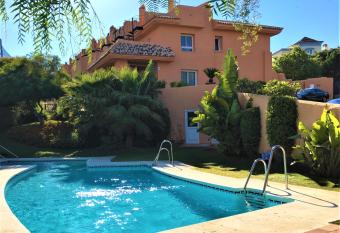 Marbella Deluxe Rooms in Royal Cabopino Townhouse has Balcony rooms