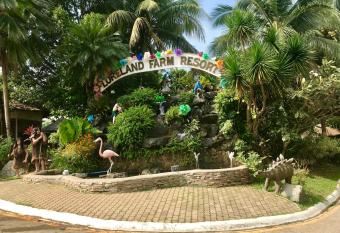 Loreland Farm Resort has Balcony rooms
