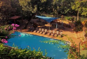 Seaglen Dunes Resort allows 18 year olds to book a room