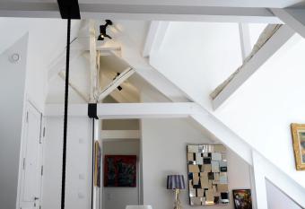 Maison Eug  nie allows 18 year olds to book a room