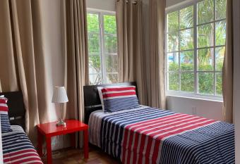 Harding Boutique Apartments has Balcony rooms