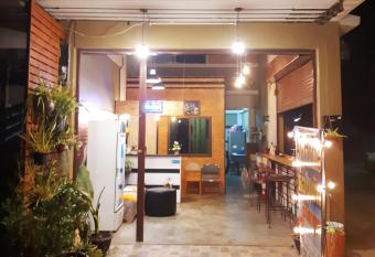 At home hadchaosamran has Balcony rooms