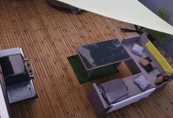 Maison lyam has Balcony rooms