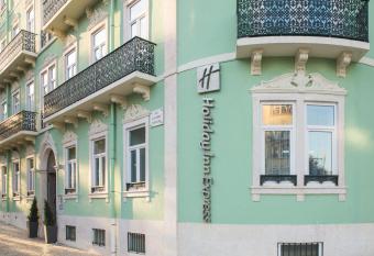 Holiday Inn Express Lisboa - Av. Liberdade, an IHG Hotel allows 18 year olds to book a room