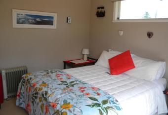 b&b @ fynnz allows 18 year olds to book a room