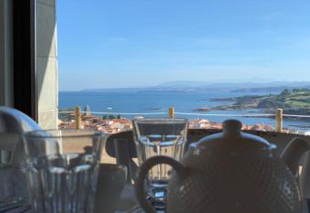 Finca El Palomar de Luanco allows 18 year olds to book a room