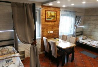 Vila Violeta allows 18 year olds to book a room