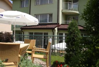 Family Hotel Diana has Balcony rooms