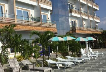 EM Royalle Hotel & Beach Resort has Balcony rooms