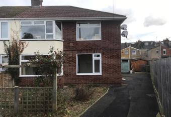 2 bedroom garden apartment allows 18 year olds to book a room