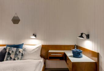 Chez Elsy - Crans-Sapins has Balcony rooms