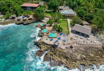 The Westender Inn allows 18 year olds to book a room