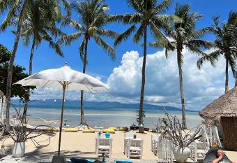 Sea Love Beach Bar & Bungalows has Balcony rooms