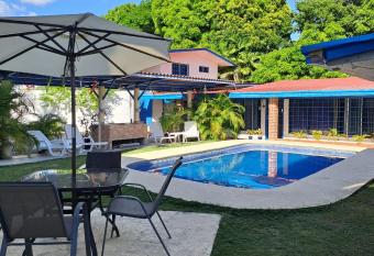 Hostal Villa Mayte Coronado has Balcony rooms