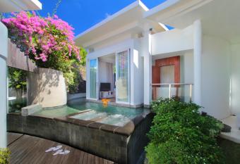 Taman Mesari Luxury Villas-Seminyak allows 18 year olds to book a room