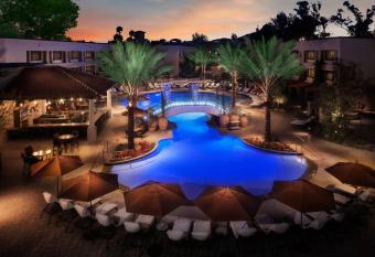 The Scottsdale Resort and Spa, Curio Collection by Hilton has Balcony rooms