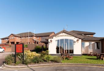 Boundary, Alfreton by Marston s Inns allows 18 year olds to book a room