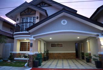 Fully Furnished Villa Near Clark in Mabiga, Mabalacat City has Balcony rooms