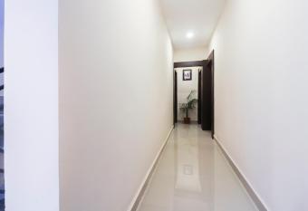 OYO 45589 Hotel Captain Inn allows 18 year olds to book a room