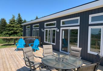 Colindale Beach Villas has Balcony rooms