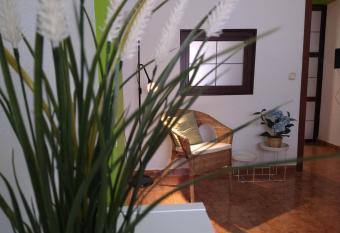 Coqueto miniapartamento junto centro Torremolinos has Balcony rooms