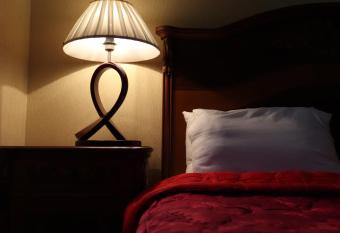 Between 28may Metro station and National Boulevard Seaside Park has Smoking/Balcony rooms