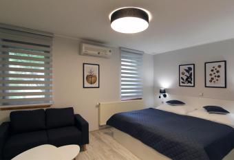 Penzion U Vlk   allows 18 year olds to book a room