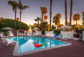 Hotel Pepper Tree Boutique Kitchen Studios - Anaheim has Balcony rooms